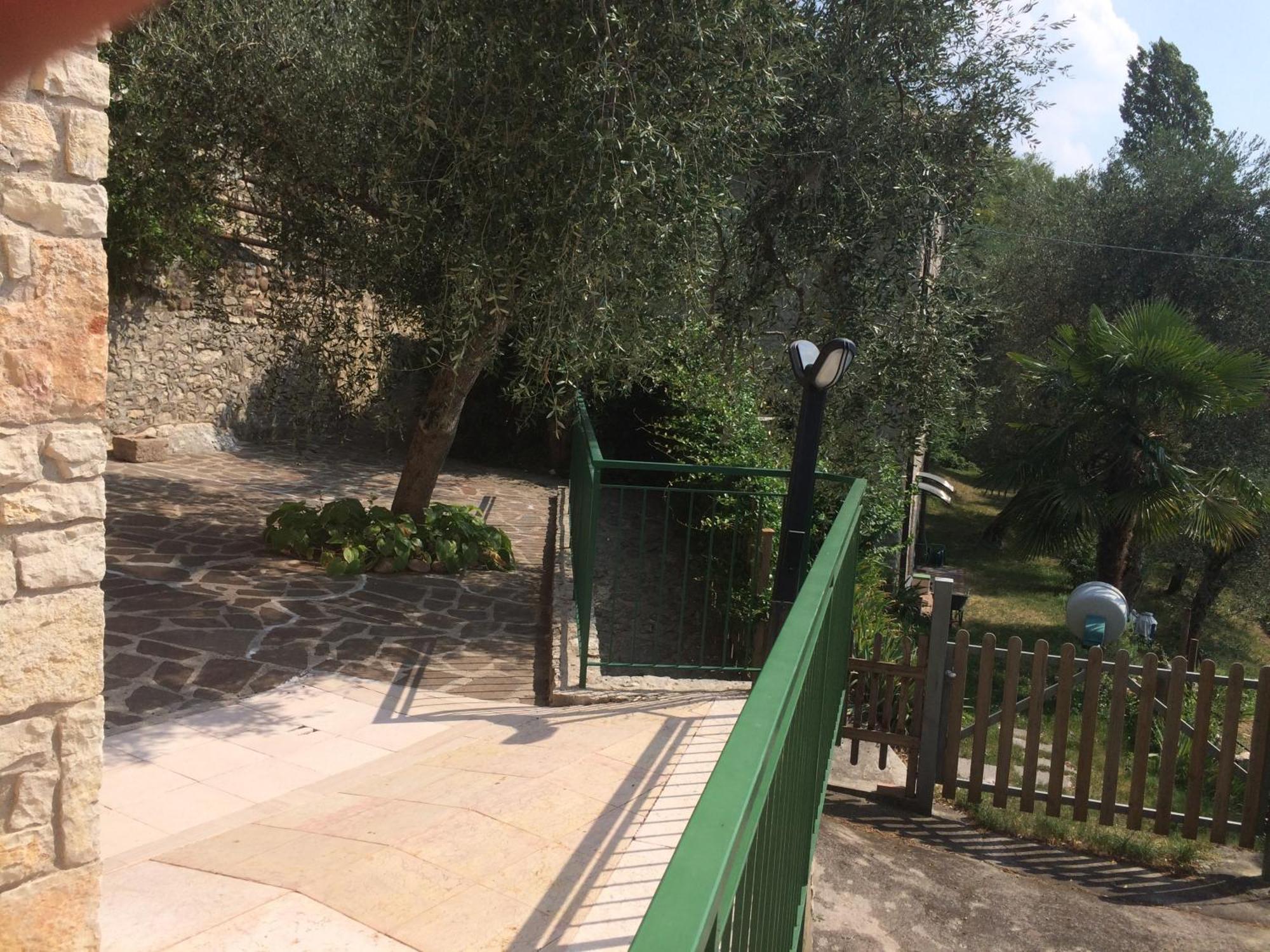 Appartamento cadelagnel Castelletto Di Brenzone Esterno foto