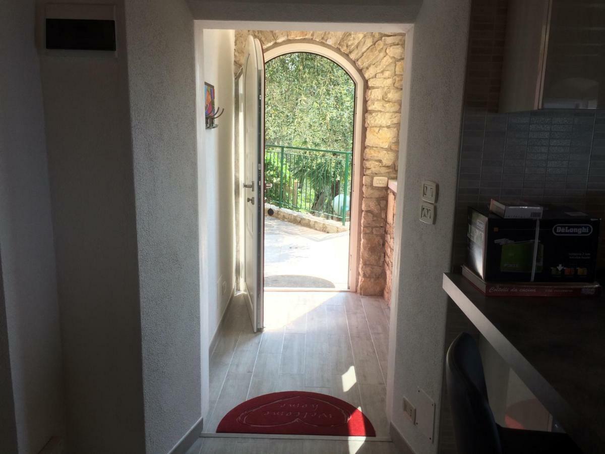 Appartamento cadelagnel Castelletto Di Brenzone Esterno foto