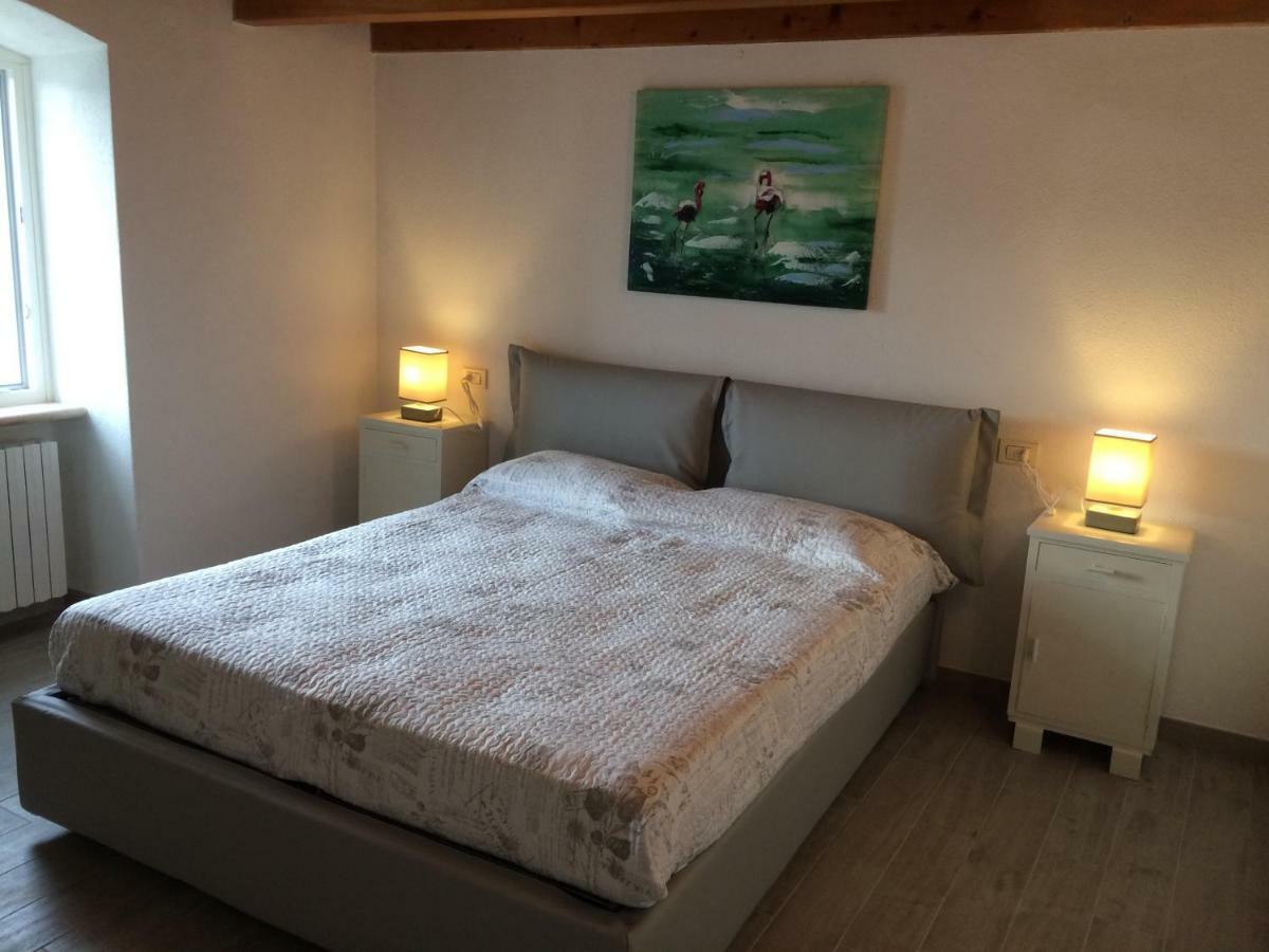 Appartamento cadelagnel Castelletto Di Brenzone Esterno foto